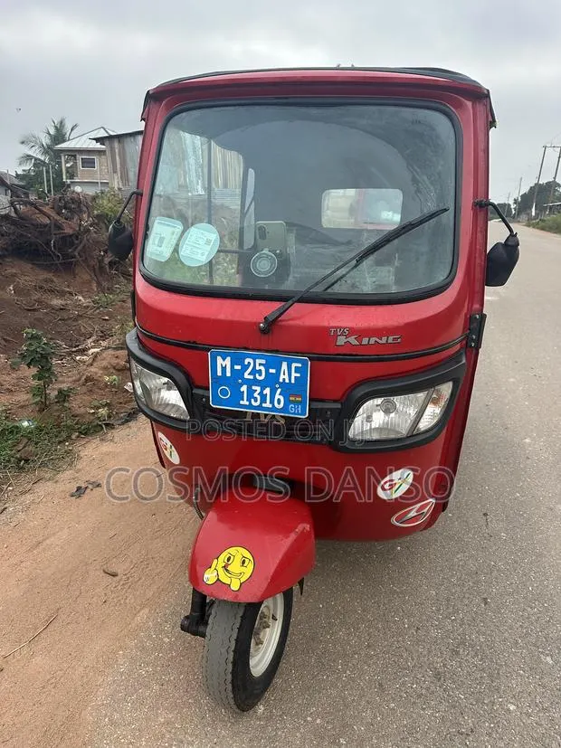 TVS King Deluxe Plus iTouch Start 2025 Red · Photo 1