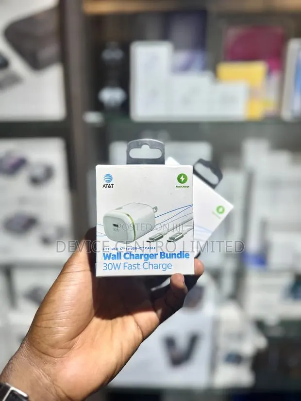 At&T 30w Wall Charger Bundle · Photo 1