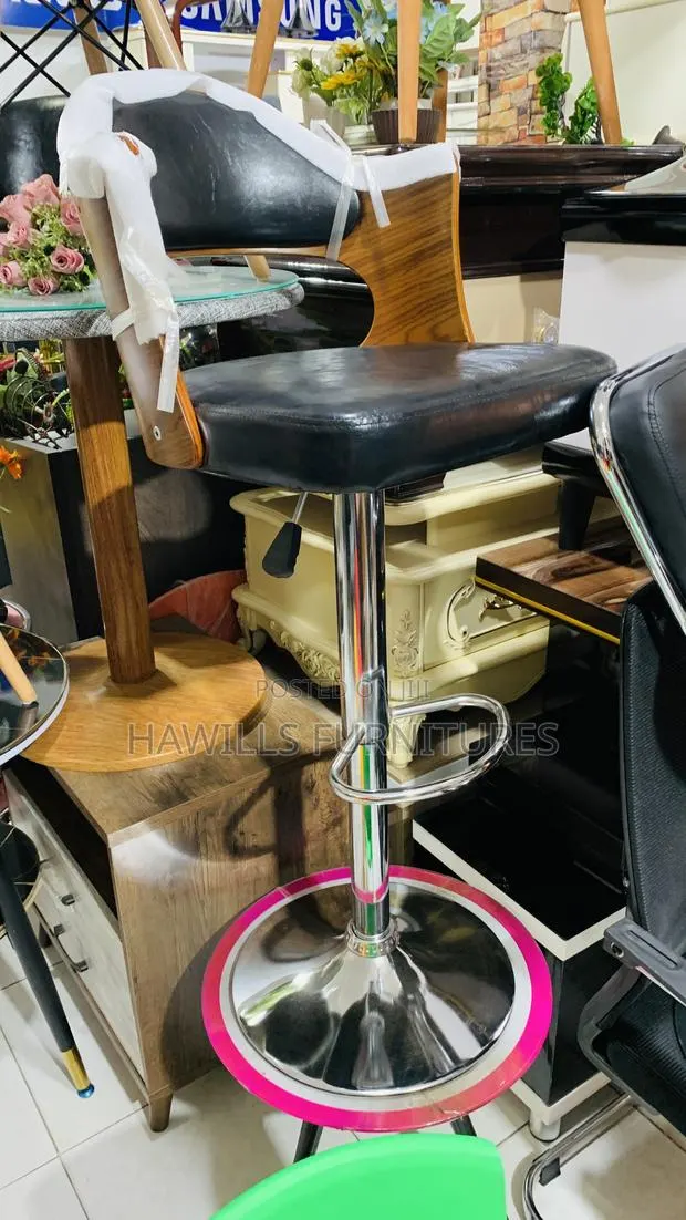 Adjustable Bar Stool Very Comfortable · Photo 1