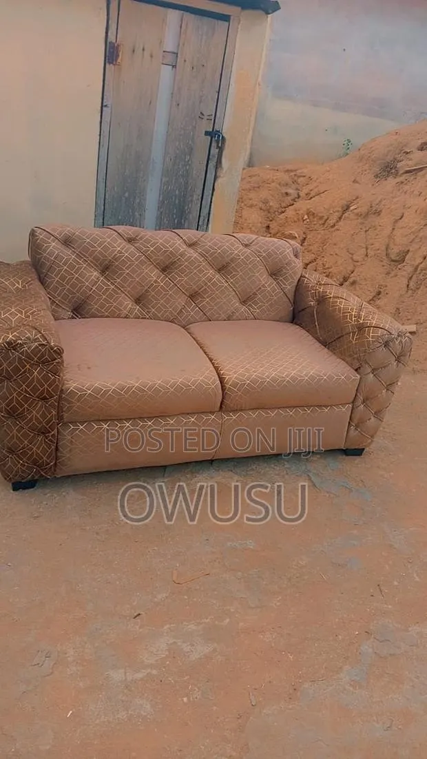 2 in 1 Chair Available · Photo 1