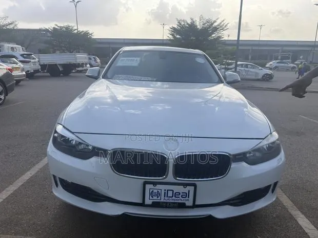 BMW 328i 2015 White · Photo 1