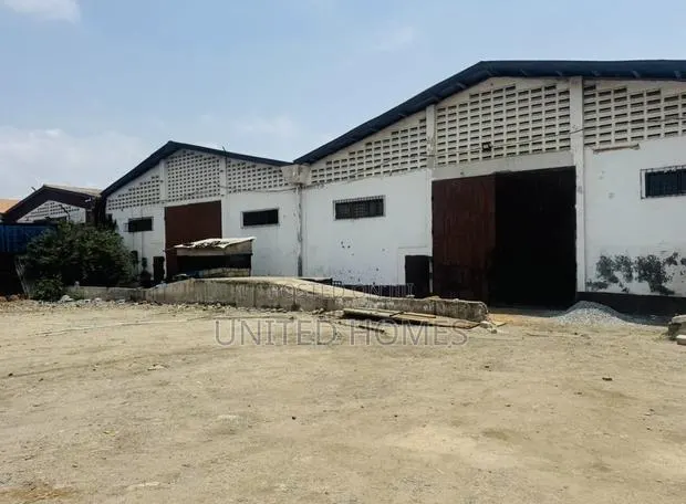 Dzorwulu 1300 Square Meter Warehouse for Rent · Photo 1