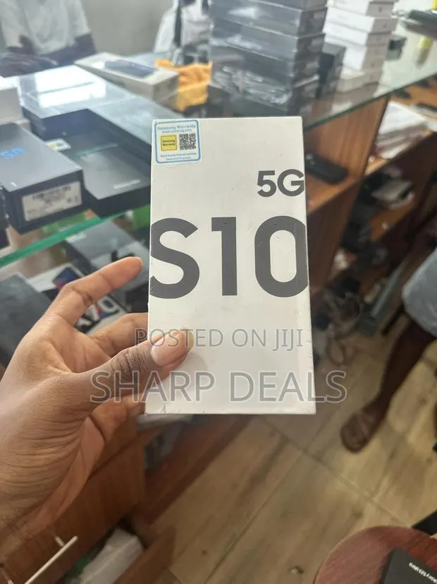 New Samsung Galaxy S10 512 GB Black · Photo 1