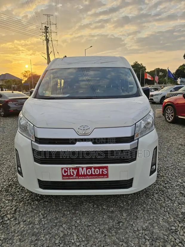 New Toyota HiAce 2025 White · Photo 1