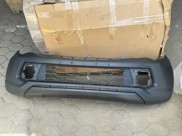 Mitsubishi L200 / Triton 2014 2015 2016 2017 2018 Front Bumper · Photo 1