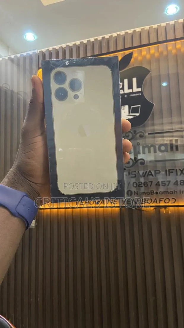 New Apple iPhone 13 Pro 128 GB Gold · Photo 1