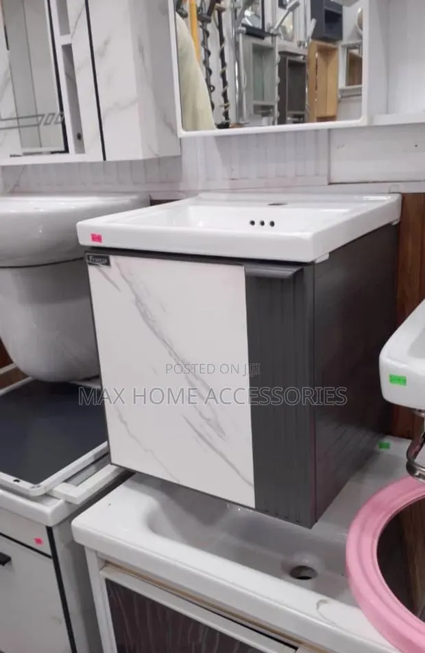 Unique Cabinet Basin · Photo 1