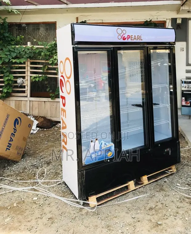 Authentic Pearl 950L 3 Door Beverage Cooler(PVC-150) · Photo 1