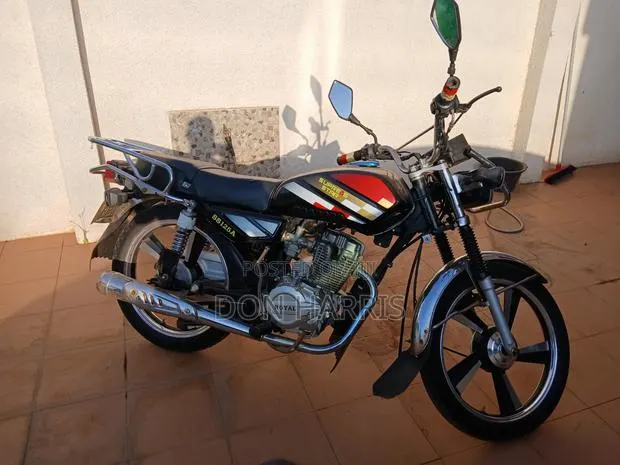 Motorcycle 2025 Black · Photo 1