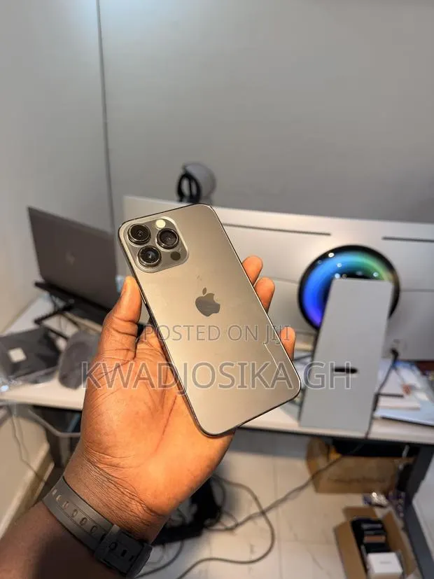 Apple iPhone 14 Pro Max 1 TB · Photo 1