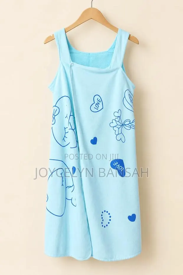 Fashionable Ladies Bath Wrap · Photo 1