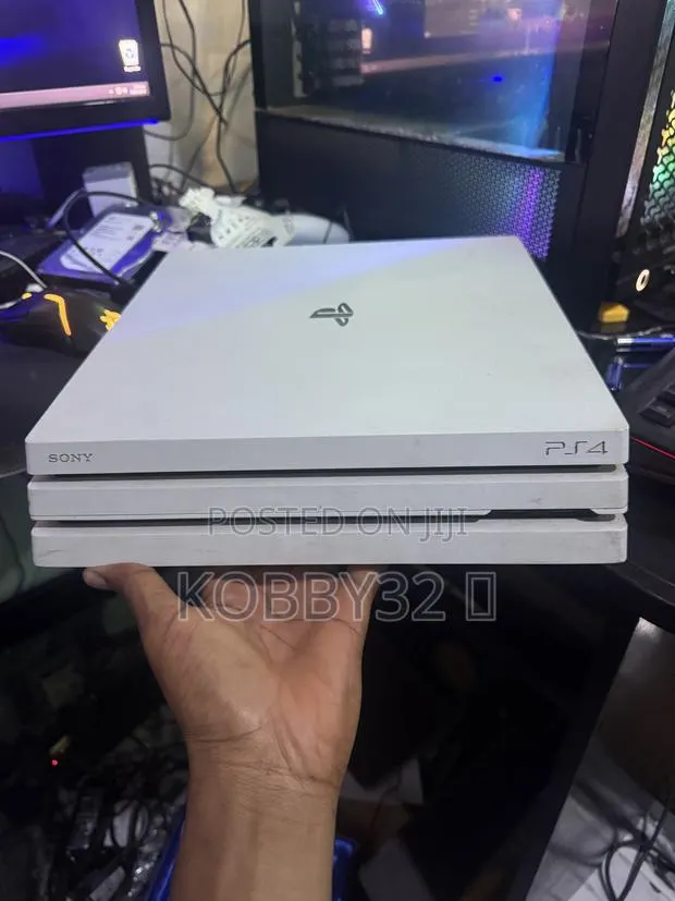 Ps4 Pro Jailbreak Console · Photo 1