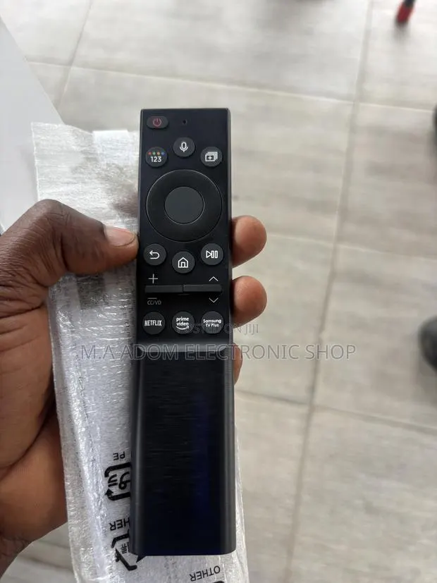 One Smart Samsung Voice Control Remote · Photo 1