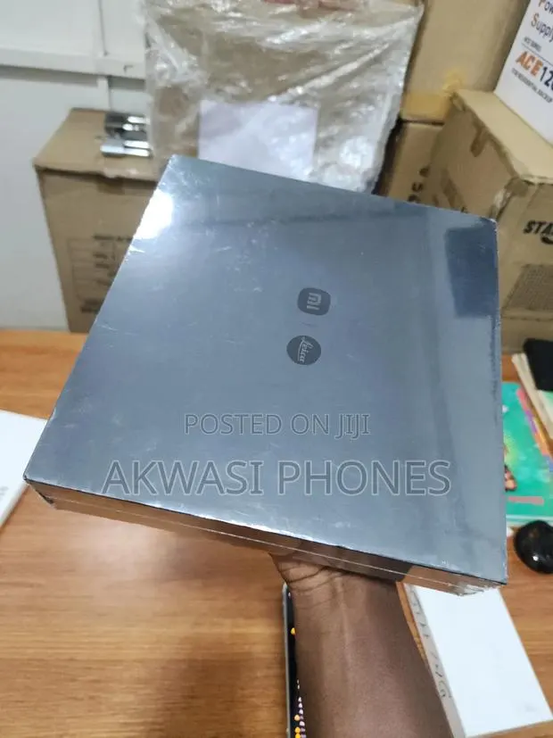 New Xiaomi 17 Ultra 512 GB Black · Photo 1