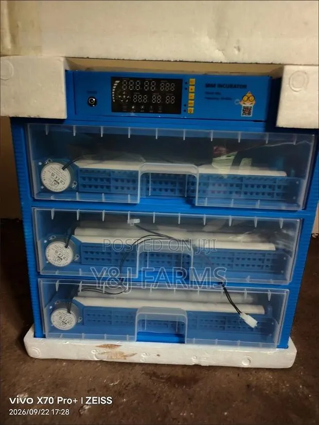 Fully Automatic Egg Incubator · Photo 1