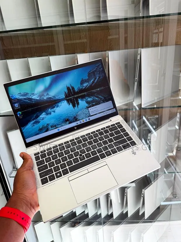 Laptop HP EliteBook 840 G7 8GB Intel Core i5 SSD 256GB · Photo 1
