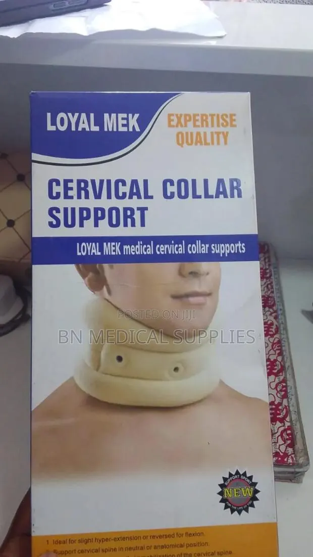 Cervical Neck Collar · Photo 1