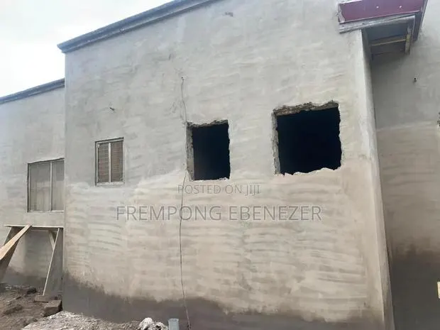 3bdrm House in Owner, Dodowa for sale · Photo 1