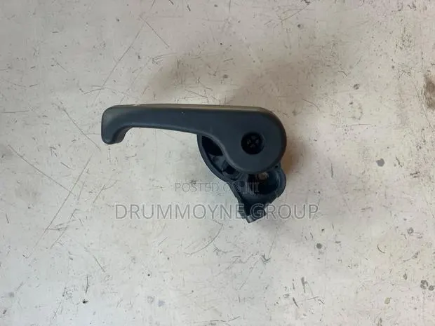 Hyundai Santa Fe Hood Wrench and Hood Base