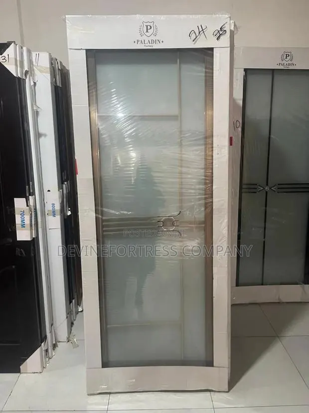 High Quality Paladin Bathroom Door(( Opaque ,With Allumium Frame)) · Photo 1