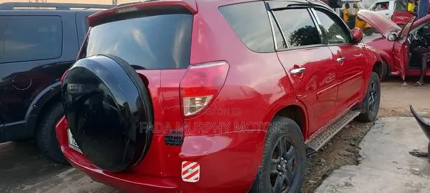 Toyota RAV4 2008 Red · Photo 1