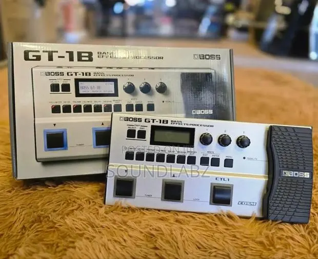 Boss Gt-1b Bass Effects Processor. · Photo 1