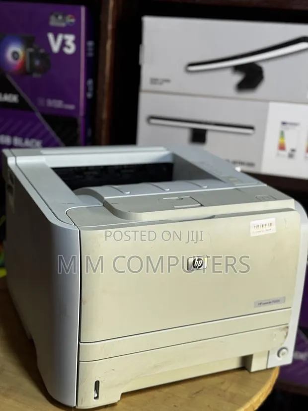 HP Laser Jet P2035 · Photo 1