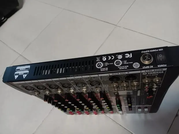 Yamaha CT-60s Mixer Interface · Photo 2