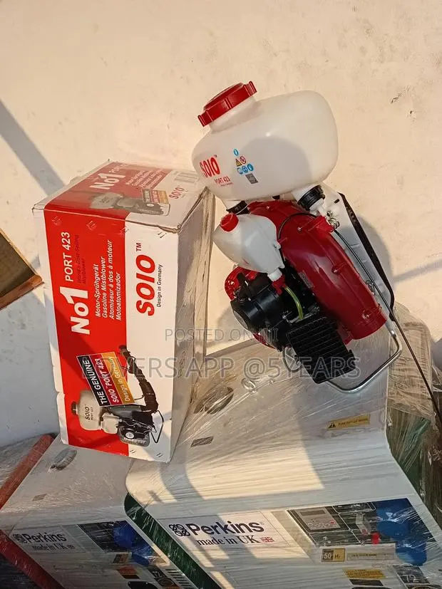 Easy Carry Handle
Solo Spraying Machine · Photo 1