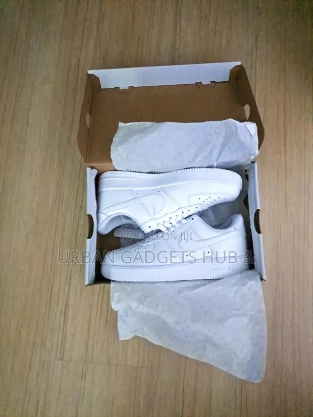 Original Nike Airforce 1 - White · Photo 1