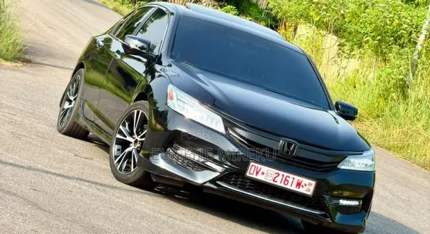 Honda Accord 2017 Black · Photo 1