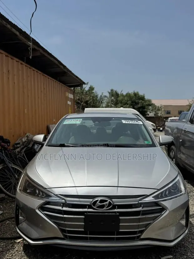 Hyundai Elantra SEL 2020 Silver · Photo 1