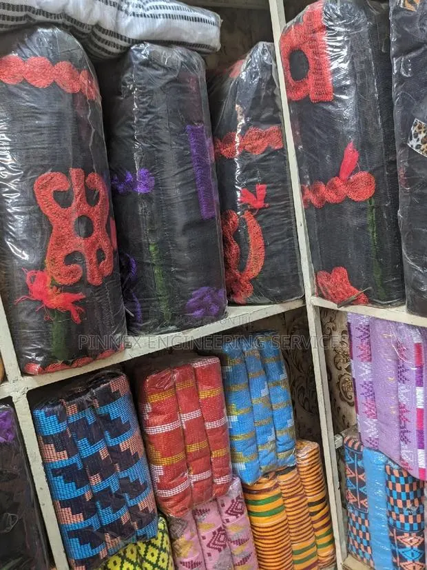 Kente Pa/Handmade Kente · Photo 1
