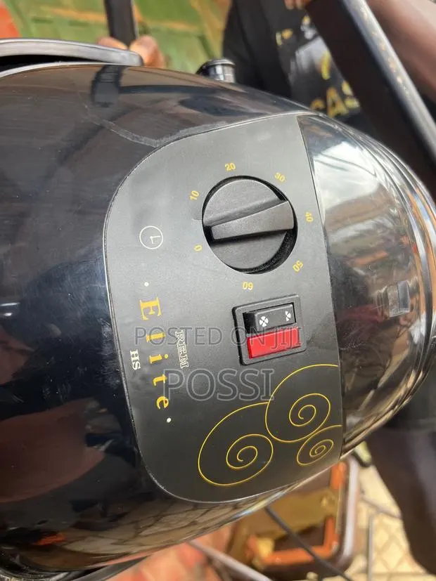 Wall Hair Dryer From Uk · Photo 1