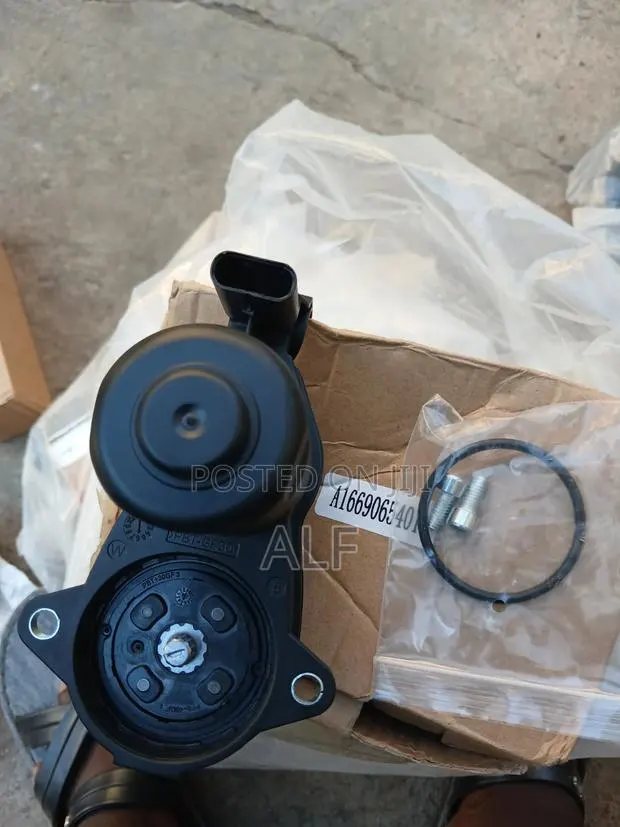 Back Parking Brake Actuator W166 · Photo 1