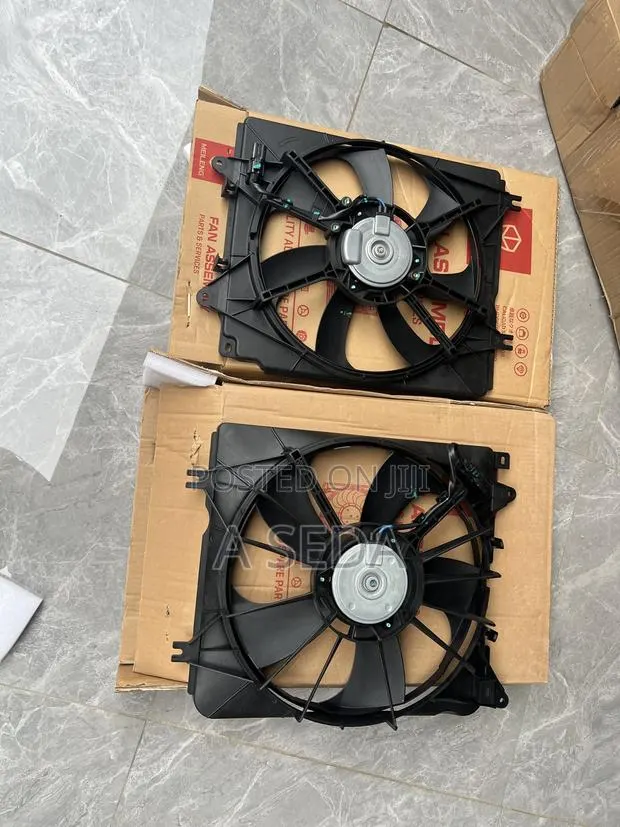 Honda CRV 2017 2018 2019 2020 2021 2022 Radiator Fan · Photo 1