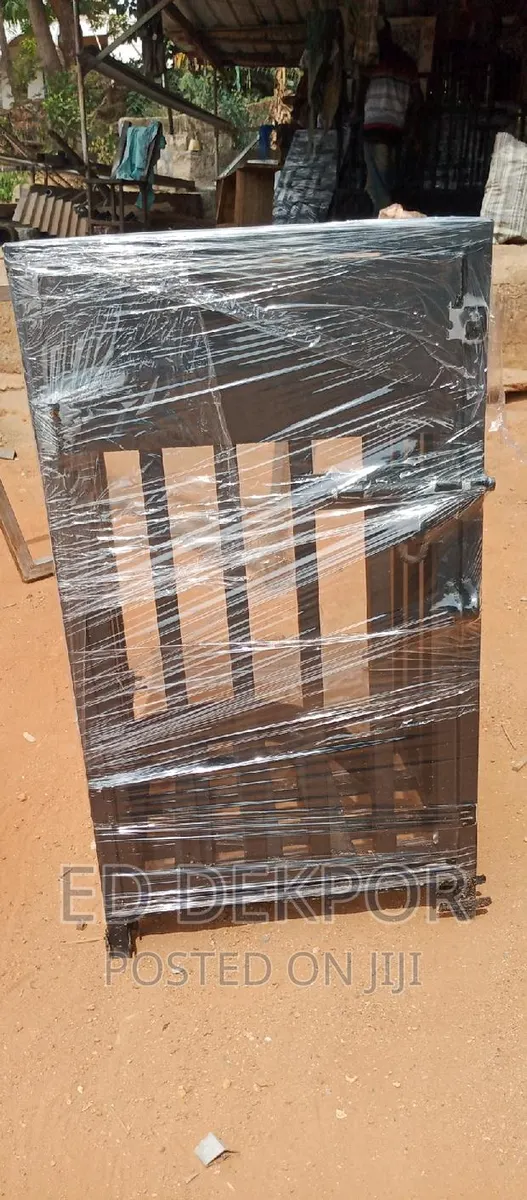 Cylinder Cadge · Photo 1