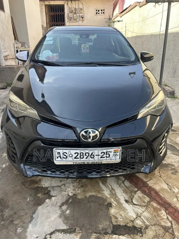 Toyota Corolla 2018 Black · Photo 1
