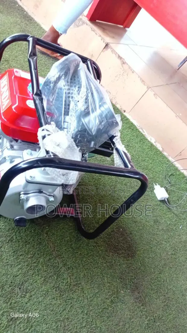 Brand New HONDA Water Pump Heavy-Duty Performance for Farms · Photo 1