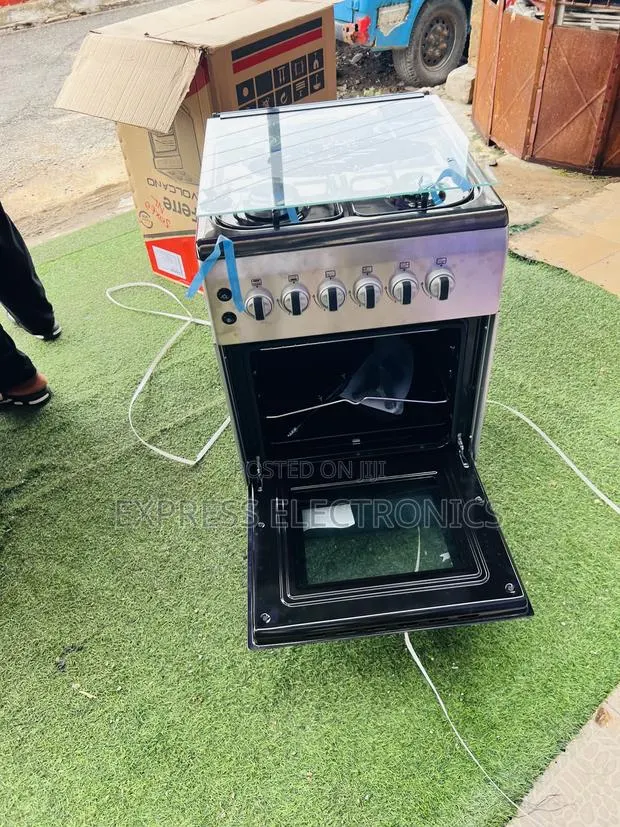 Newly Sealed in Box Gas Cooker Ove. Grill New Line 50/60 4burner · Photo 1