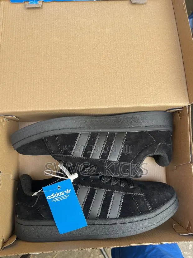 Adidas Campus 00s Triple Black · Photo 1