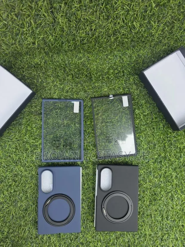 Samsung Galaxy Z Fold 8 (Wide) Case With Inbuilt Screen Protector · Photo 1