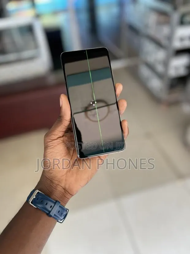 Samsung Galaxy S20+ 5G 256 GB Gray · Photo 1