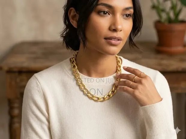 Gold Tone Necklace With Bracelet