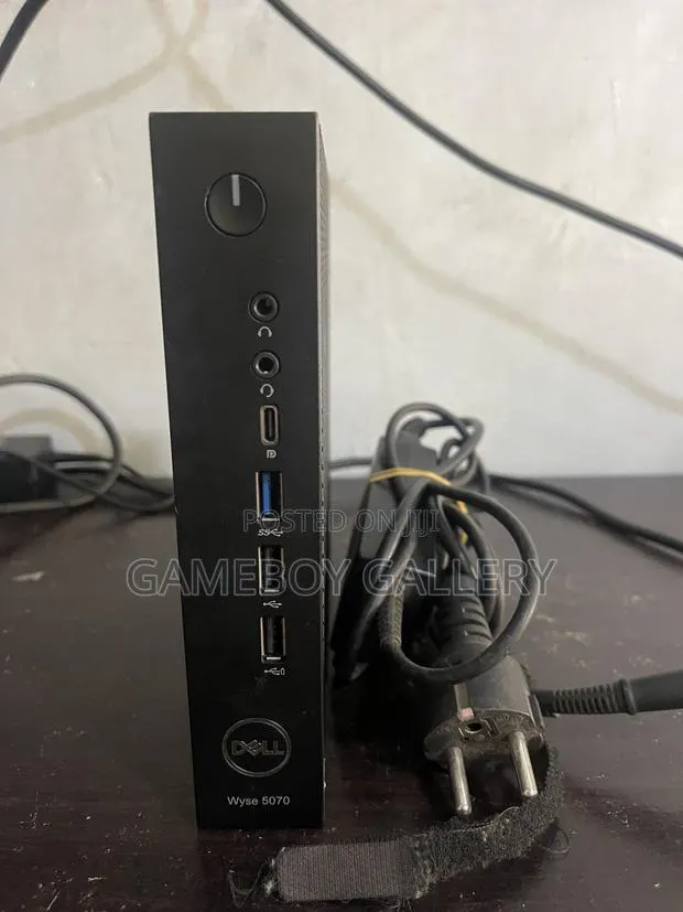 Desktop Computer Dell 4GB SSD 512GB