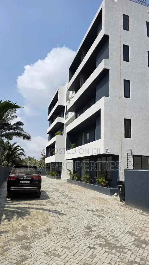 New Build Fully-Furnished 2beds in North-Legon · Photo 1
