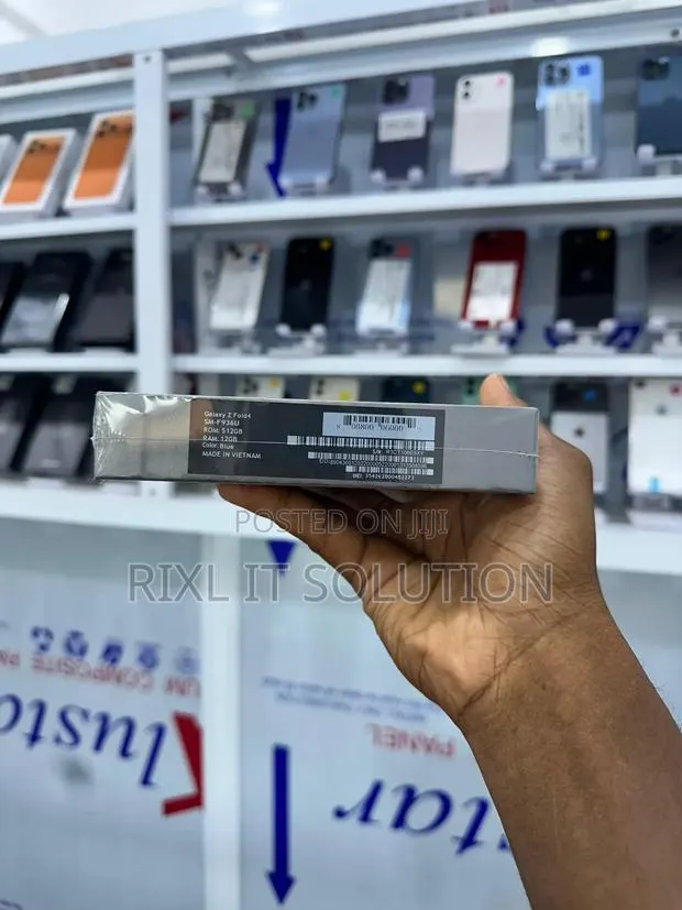 New Samsung Galaxy Z Fold4 512 GB Blue · Photo 1