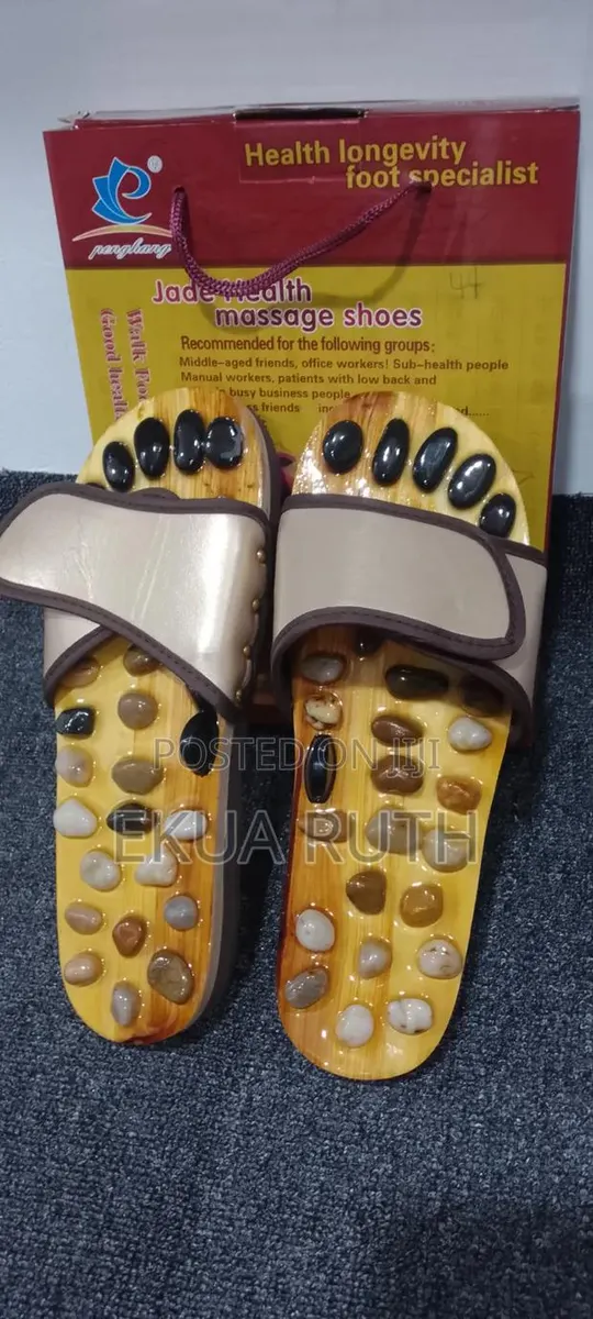 Slippers · Photo 1