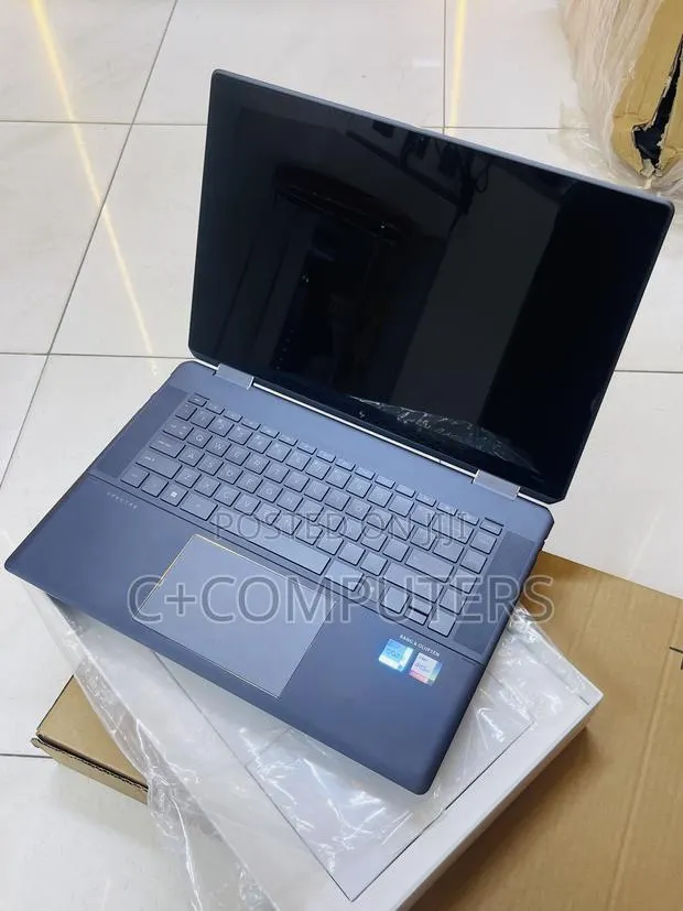 New Laptop HP Spectre X360 16GB Intel Core i7 SSD 512GB · Photo 1