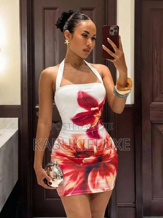 Elegant Floral Bodycon Mini Dress · Photo 1